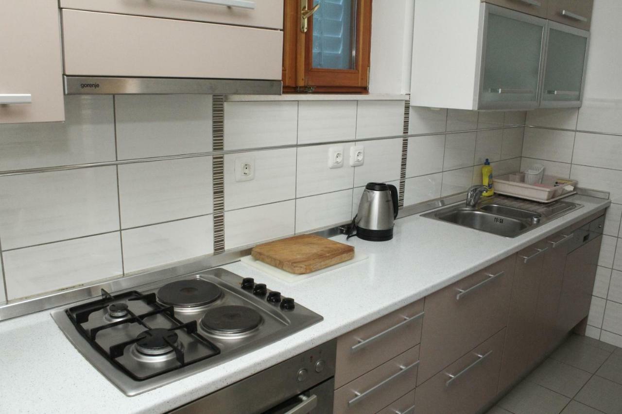 Apartman Morovic Sveti Filip i Jakov Exterior foto